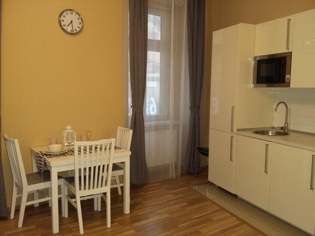 Apartment Vltavska B Prag Exteriör bild